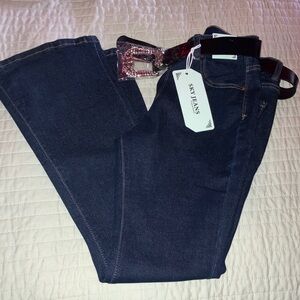 Women's Dark Blue Jeans